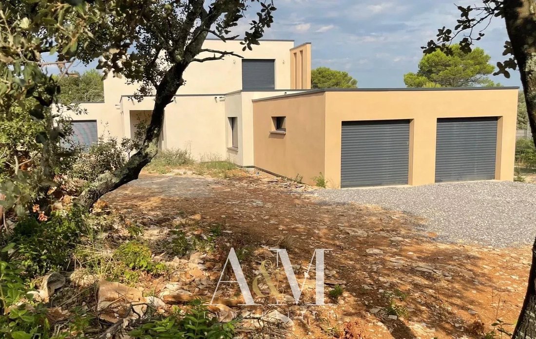 House in Capouchiné, Nimes, France 1 - 18501141
