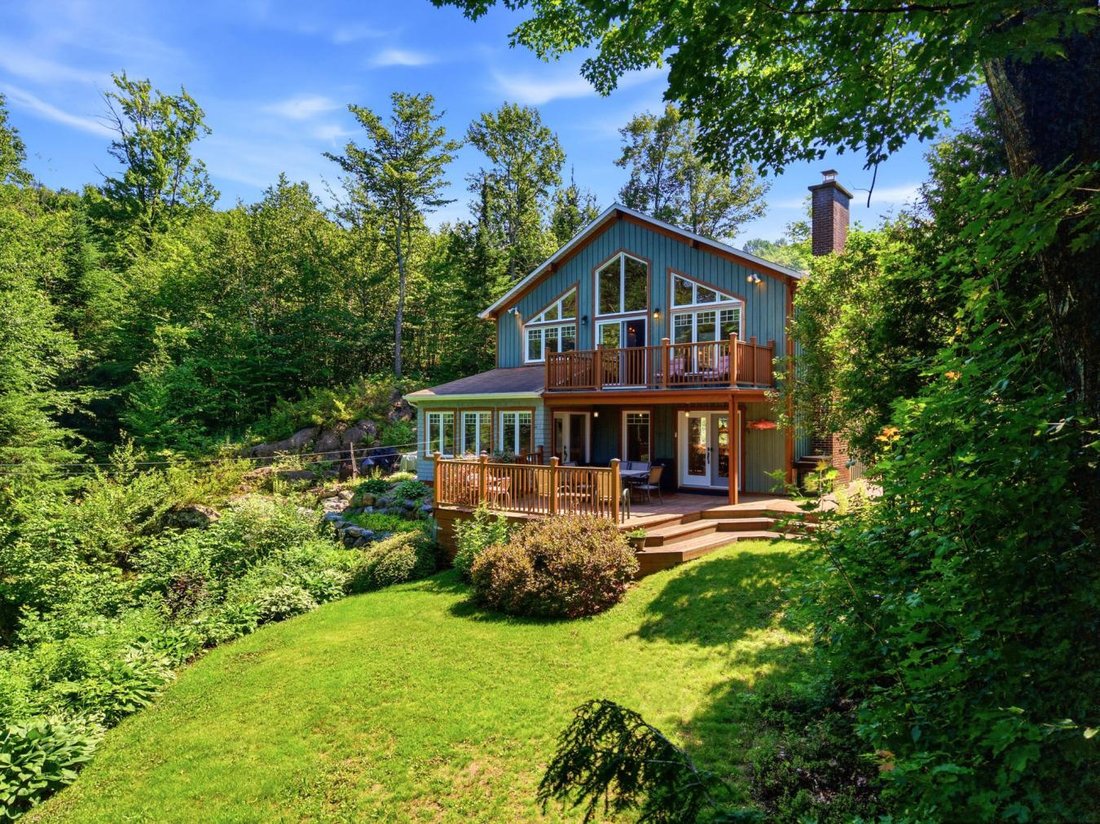 House in Austin, Quebec, Canada 2 - 18579591
