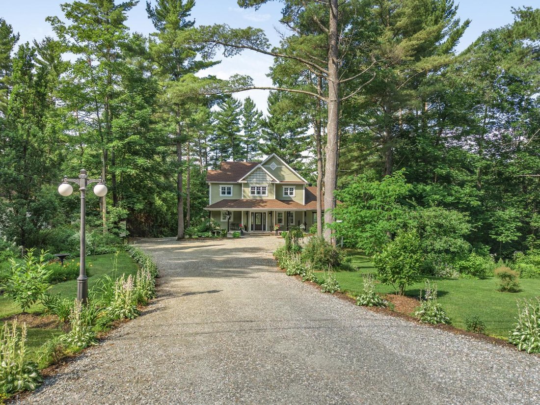 House in Orford, Quebec, Canada 4 - 16850788