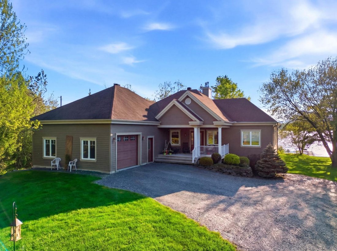 House in Sherbrooke, Canada 1 - 17265977