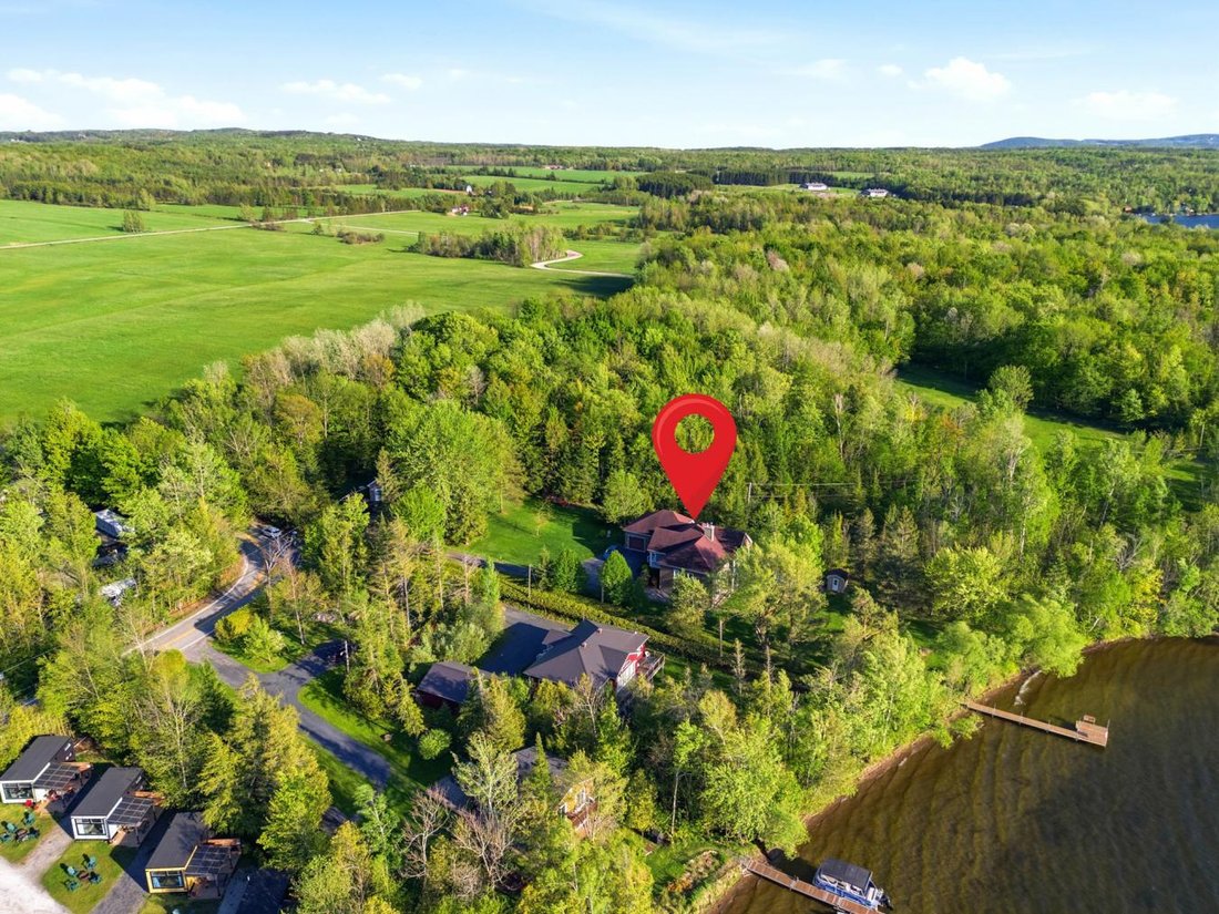 House in Sherbrooke, Canada 4 - 17265977
