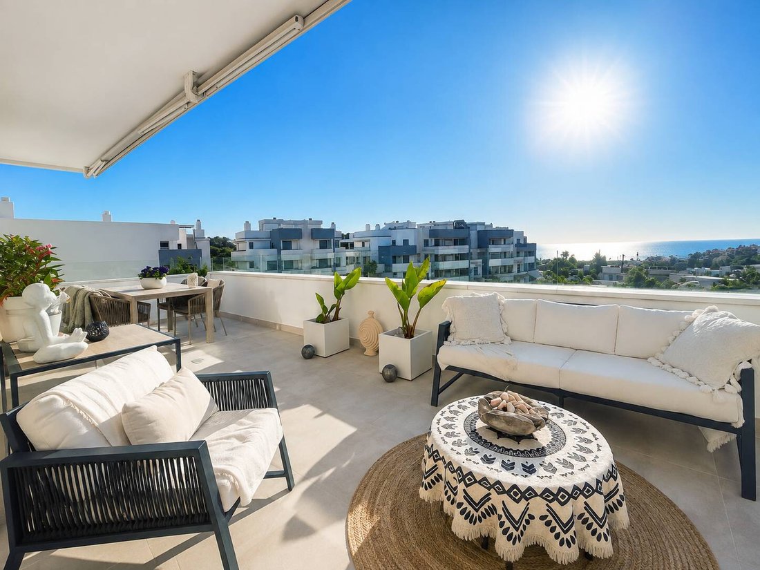 Penthouse in Buenas Noches, Estepona, Spain 3 - 16615459