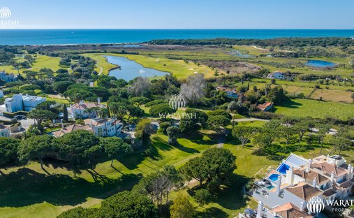 Villa in Vale do Lobo, Almancil, Portugal 1