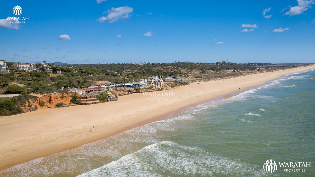 Villa in Vale do Lobo, Almancil, Portugal 2 - 18580086