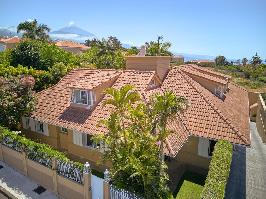 Villa in La Quinta, Canary Islands, Spain 3 - 18580084
