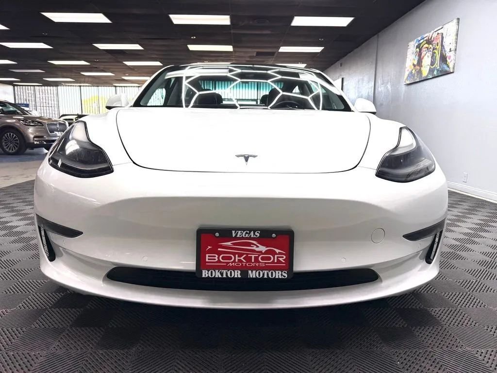 Sedan in Las Vegas, NV, United States 3 - 18580023