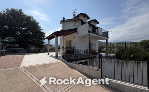 Villa in Villanova d'Albenga, Liguria, Italy 1
