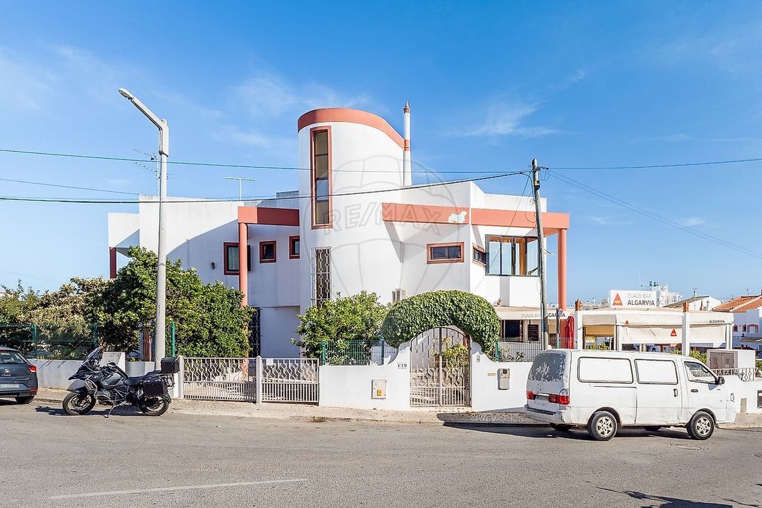 Villa in Alvor, Algarve, Portugal 1 - 18579732