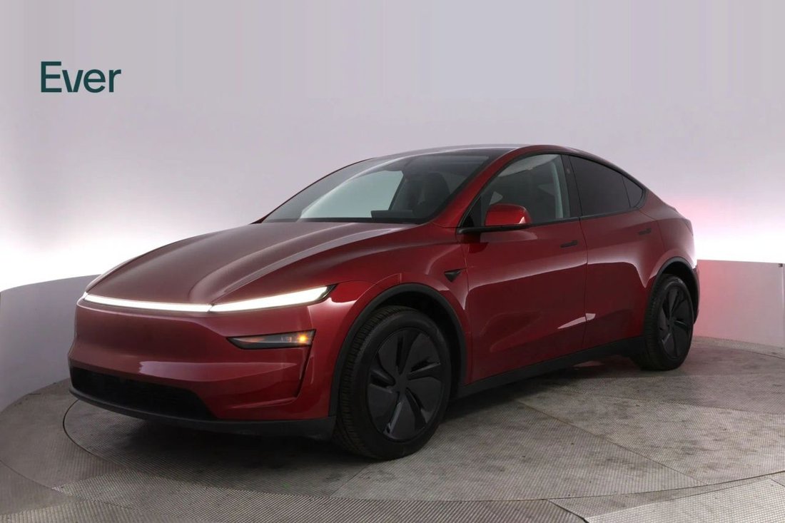 Suv in San Francisco, CA, United States 2 - 18383856