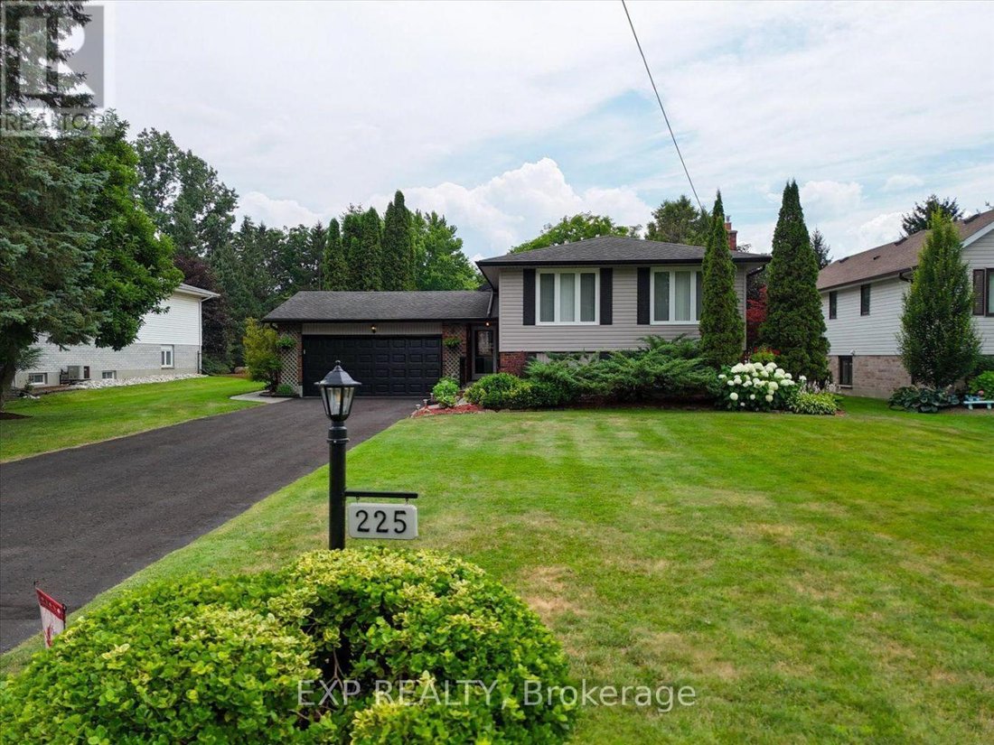 House in Dorchester, Ontario, Canada 2 - 18579630