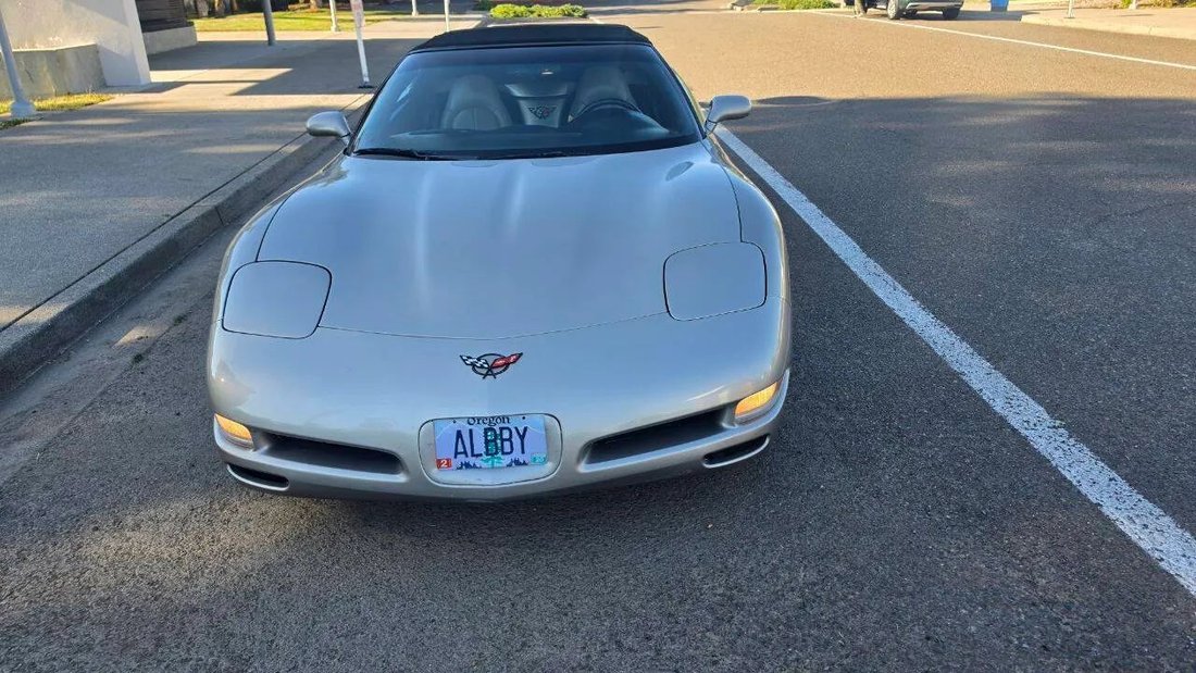 Cabriolet in Portland, OR, United States 2 - 18579956