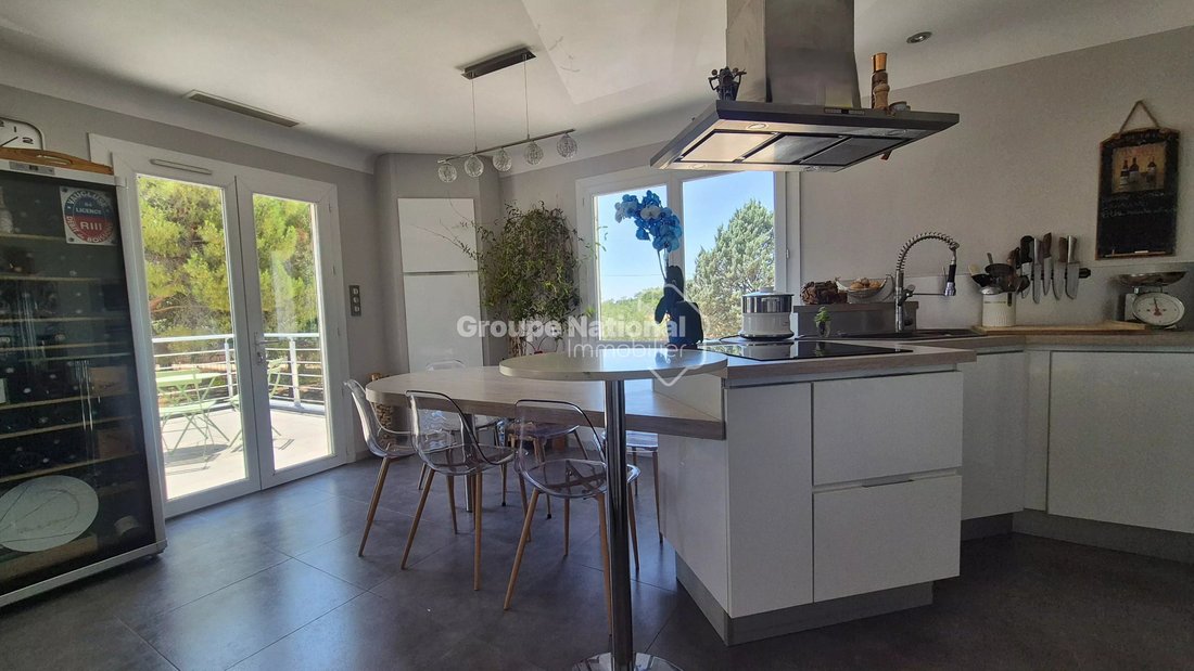Villa in Zone Rurale Sud, Carpentras, France 5 - 18579728