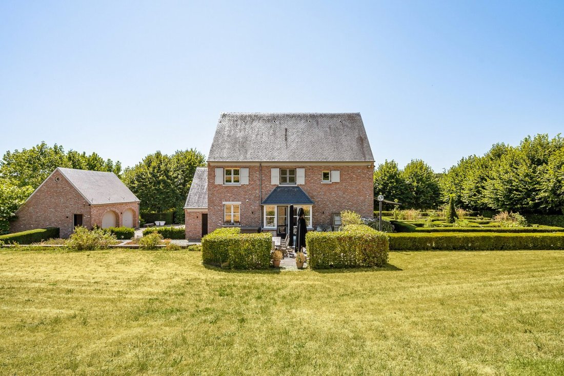 Villa in Tongeren-Borgloon, Flanders, Belgium 5 - 18579860