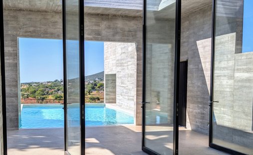 House in Santa Barbara de Nexe, Algarve, Portugal 1