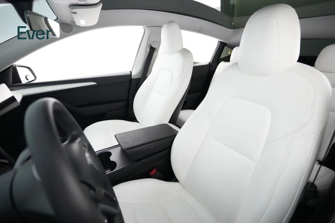 Suv in San Francisco, CA, United States 4 - 18514267