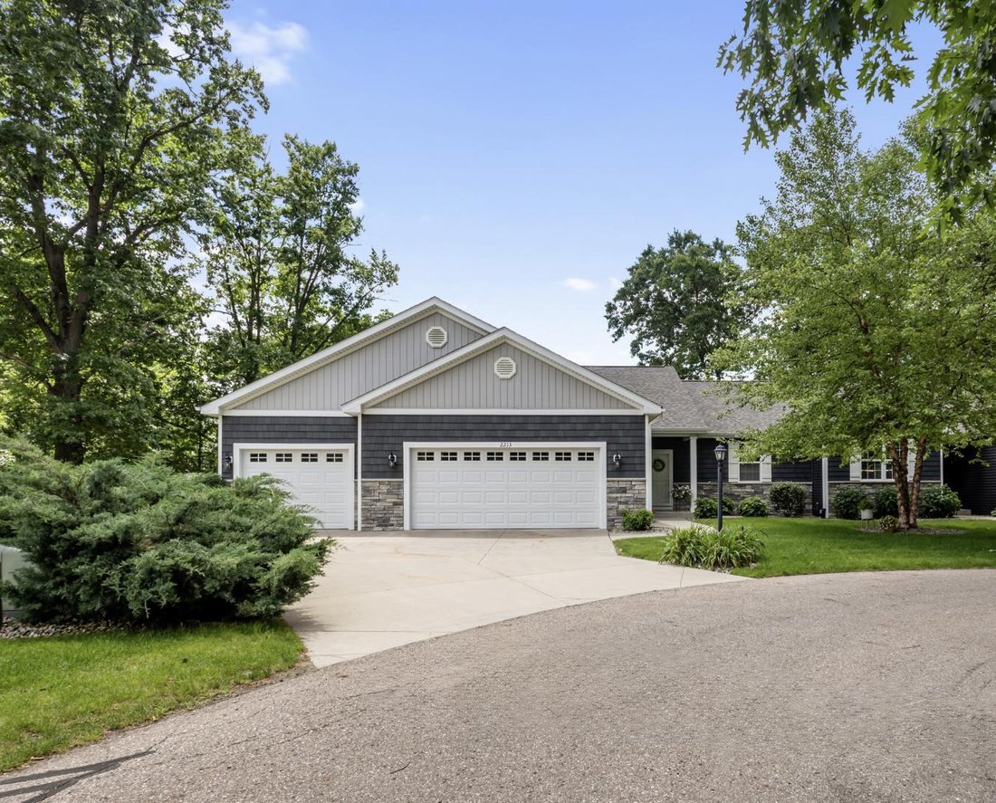 House in Kalamazoo, Michigan, United States 1 - 18289092