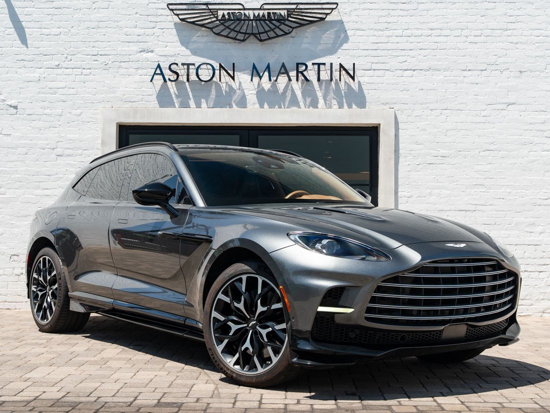 Suv in Beverly Hills, CA, United States 1 - 18579709