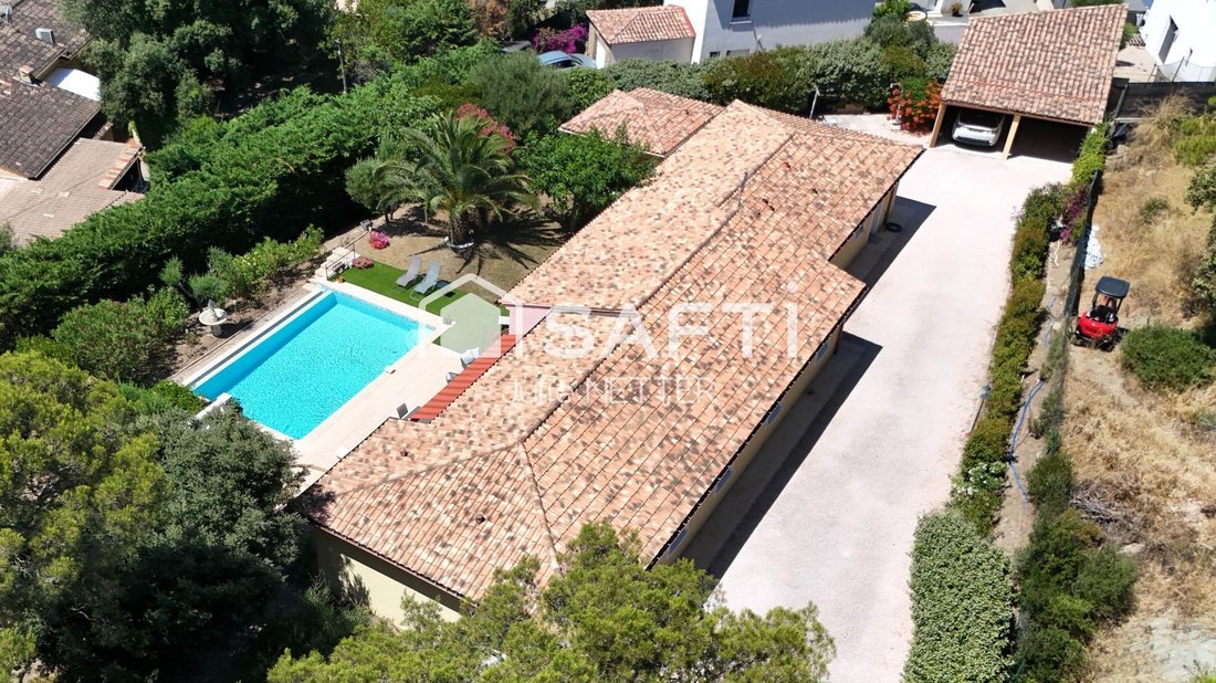 House in Ecarts, Roquebrune-sur-Argens, France 2 - 18317598