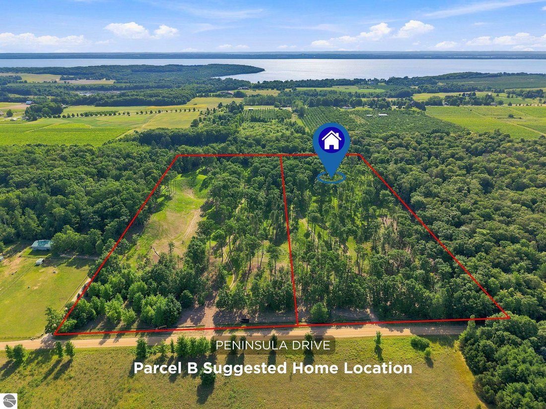 Land in Traverse City, Michigan, United States 3 - 18579822