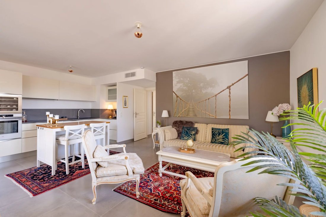 Appartement à Sud, Cavalaire-sur-Mer, France 5 - 18474987
