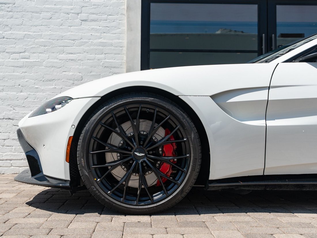 Cabriolet in Beverly Hills, CA, United States 4 - 18579707