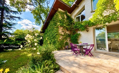 House in Villennes-sur-Seine, Ile-de-France, France 1