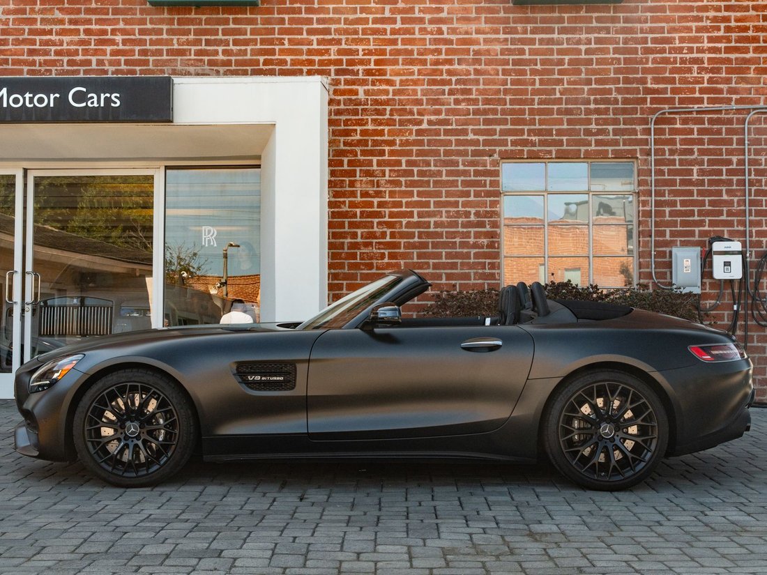 Cabriolet in Beverly Hills, CA, United States 5 - 18579711