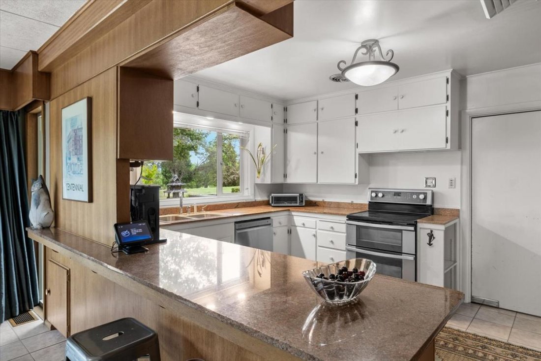House in Medford, Oregon, United States 4 - 18579622