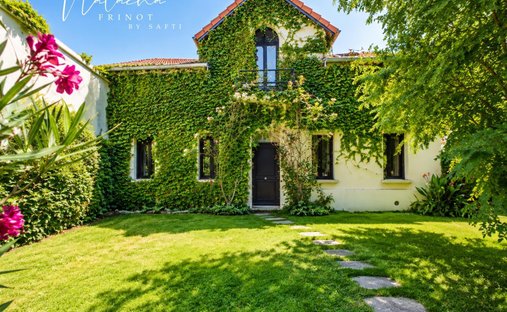 House in Casse Martin, L'Isle-Jourdain, France 1