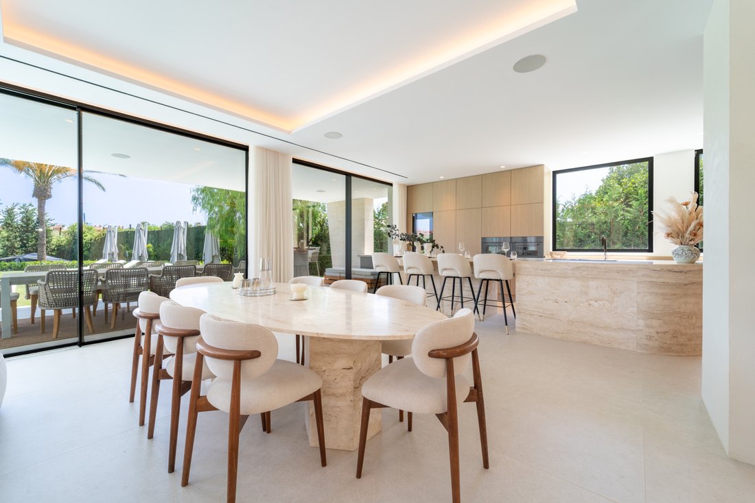 Villa in Elviria-Cabopino, Marbella, Spain 5 - 18579802
