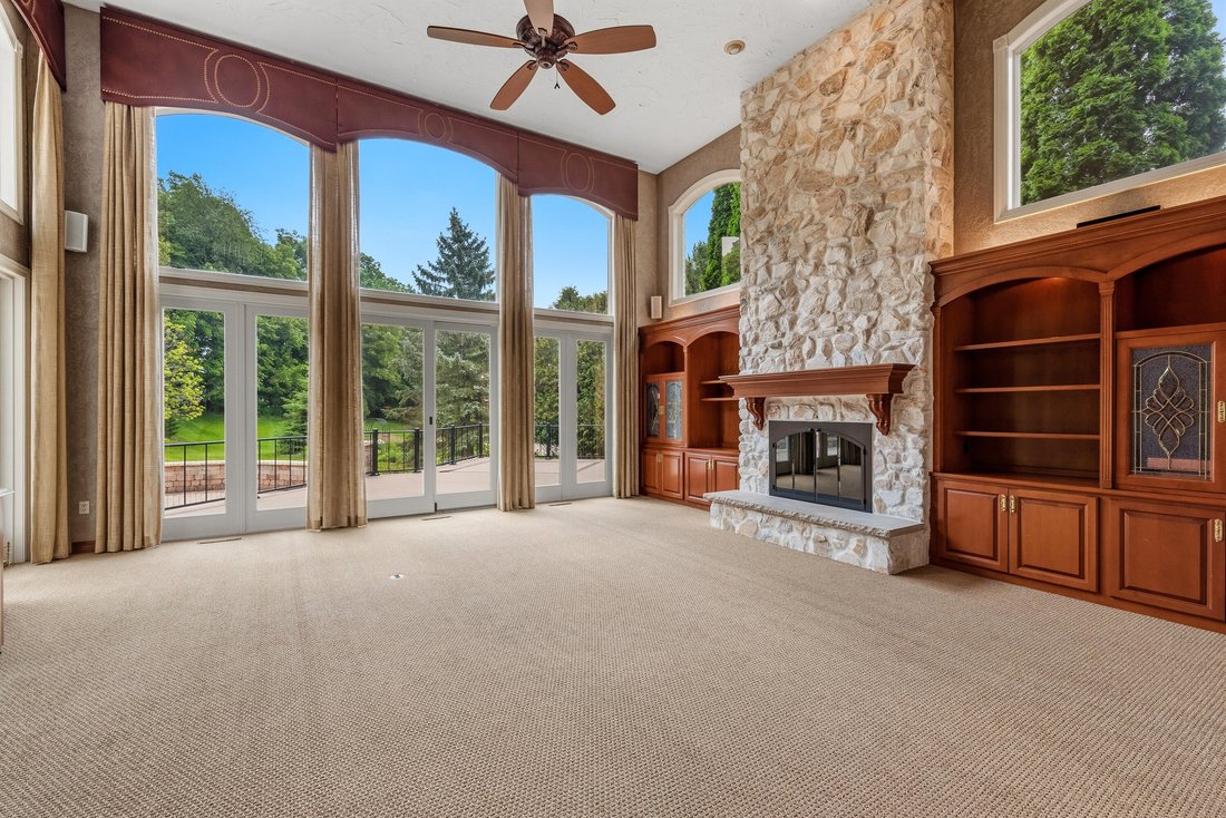House in Brookfield, Wisconsin, United States 5 - 18579759