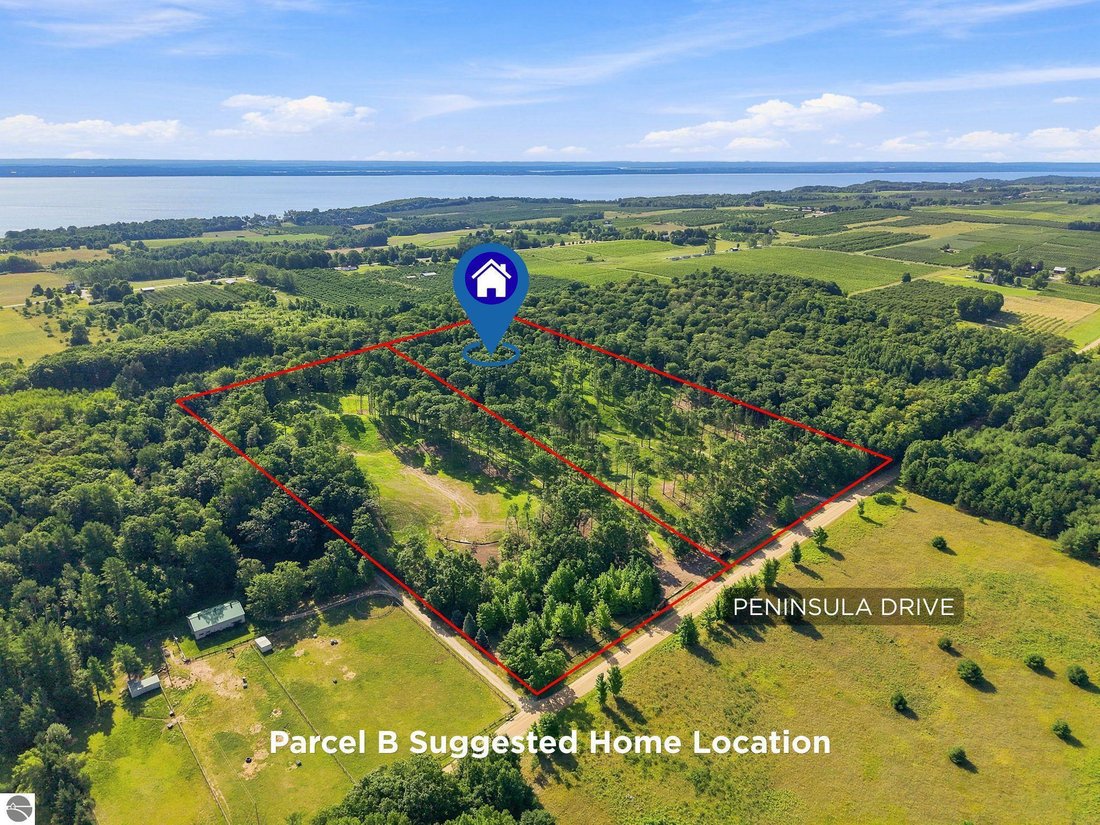 Land in Traverse City, Michigan, United States 4 - 18579822