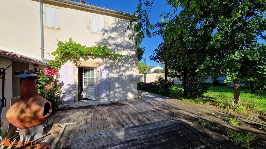 House in Aigrefeuille-d'Aunis, Nouvelle-Aquitaine, France 5 - 18035592