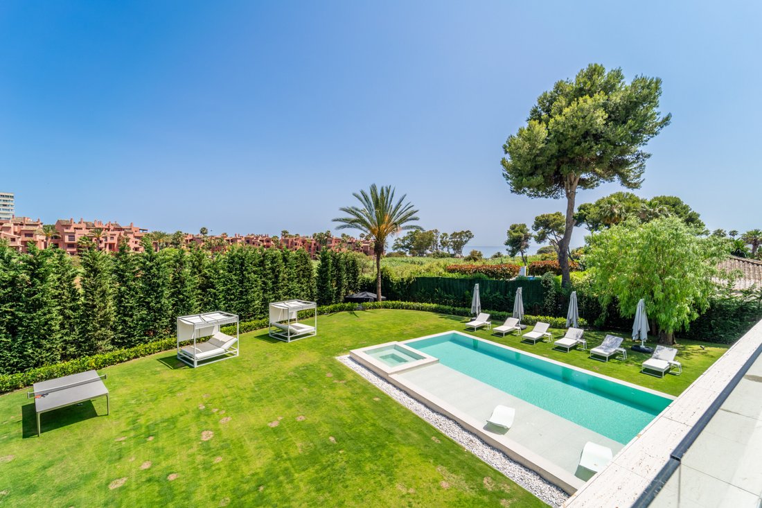 Villa in Elviria-Cabopino, Marbella, Spain 2 - 18579802