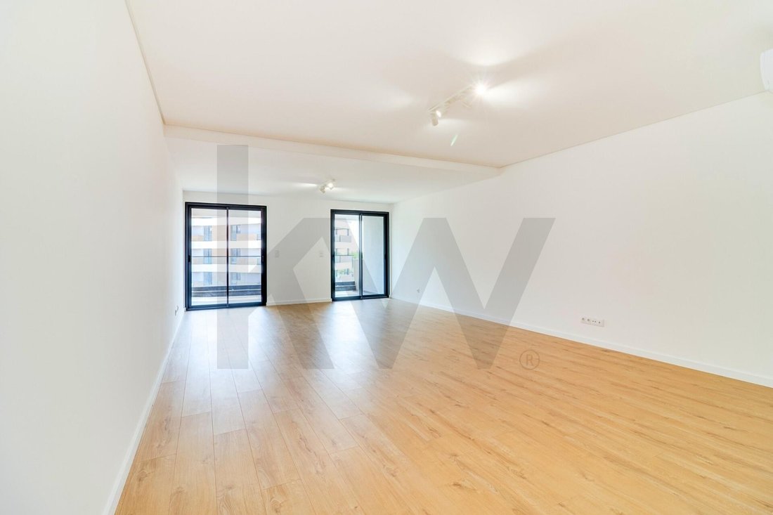Apartment in Venteira, Lisbon, Portugal 3 - 18579712