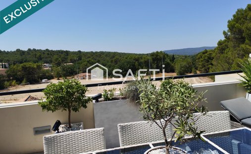 Appartamento a Chateauneuf-le-Rouge, Provenza-Alpi-Costa Azzurra, Francia 1