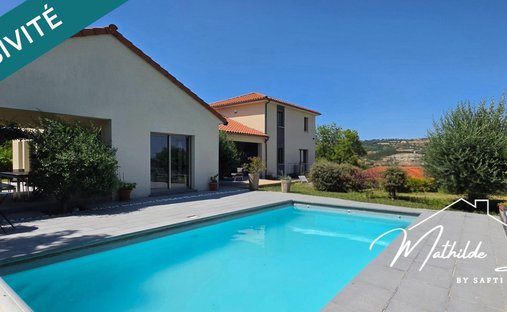 House in Le Crest, Auvergne-Rhône-Alpes, France 1