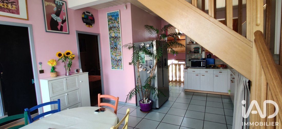House in Neuilly-sur-Marne, Ile-de-France, France 3 - 18581146