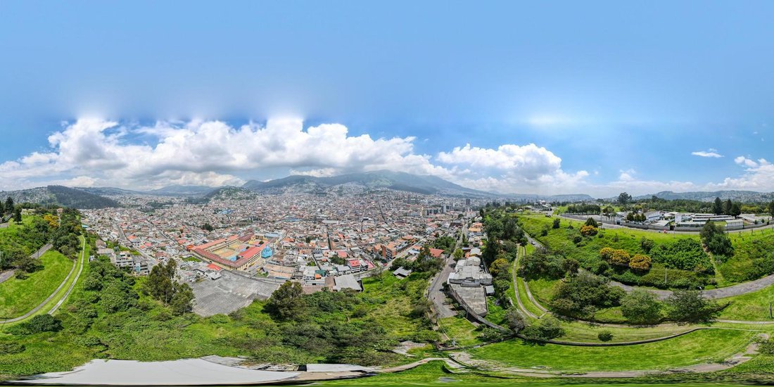 Terreno a Quito, Provincia del Pichincha, Ecuador 1 - 18582752
