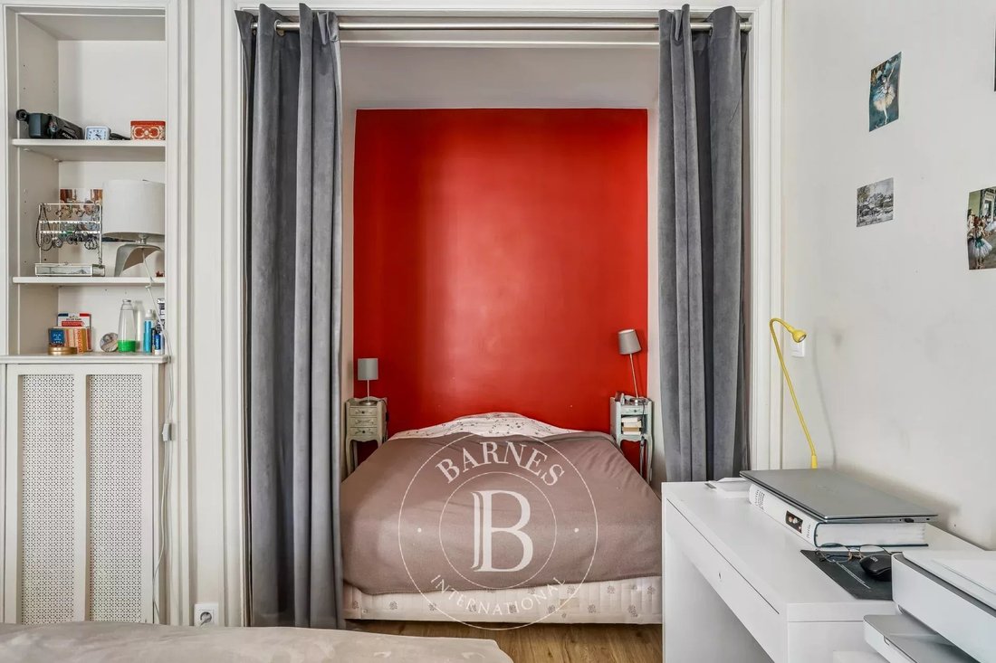 Apartment in Auteuil Nord, Paris 16e Arrondissement, Paris 5 - 18582483