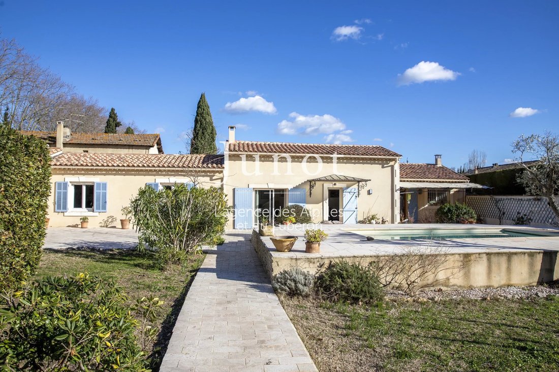 House in Paradou, Provence-Alpes-Côte d'Azur, France 3 - 18582504
