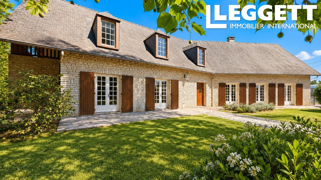 Villa in Civray, Nouvelle-Aquitaine, France 1 - 18585471