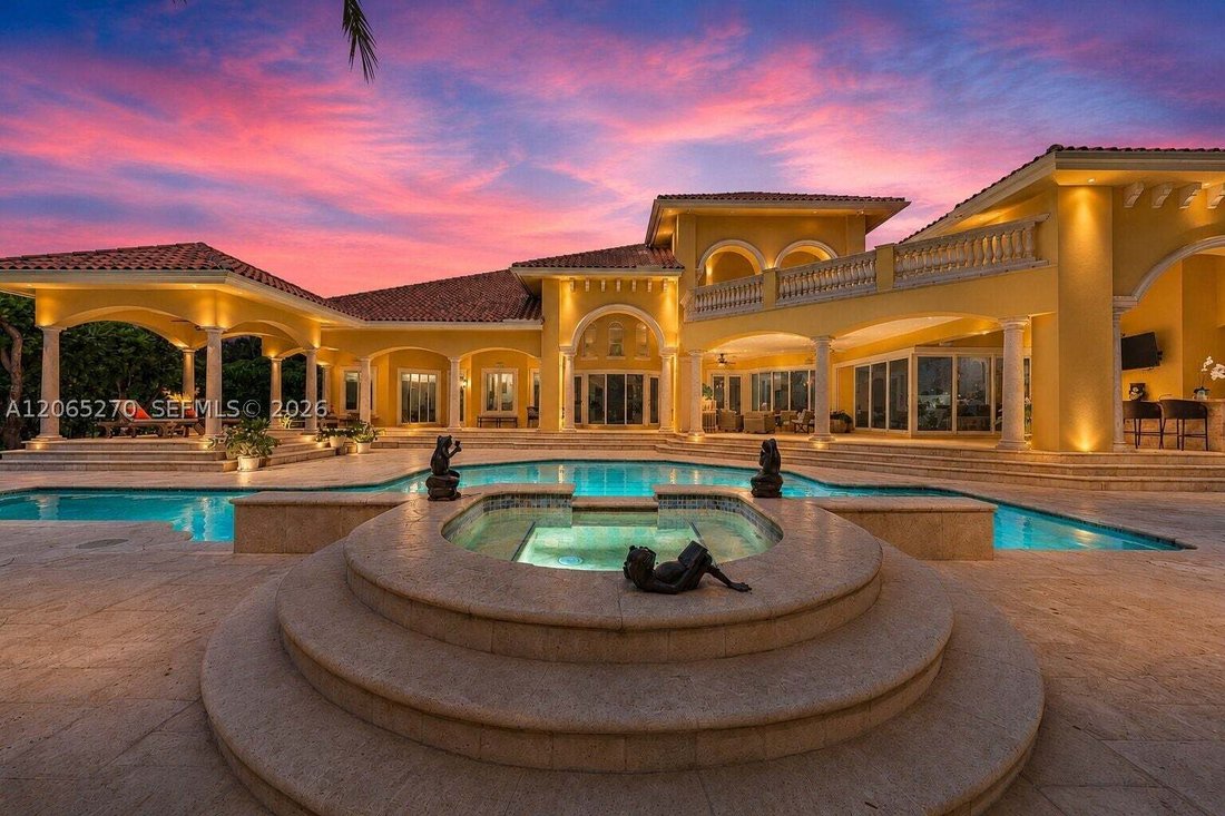 House in Miami, Florida, United States 1 - 18584434