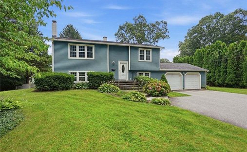 House in North Kingstown, Rhode Island, United States 1
