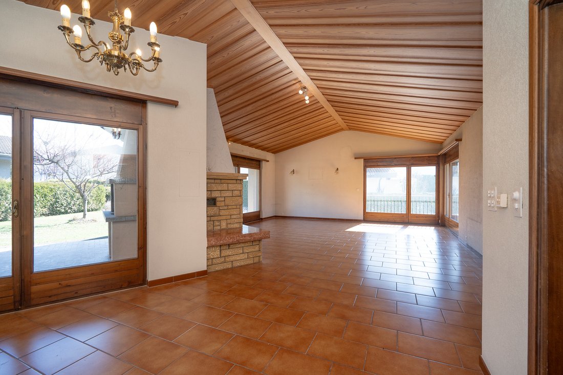 Villa in Conthey, Valais, Switzerland 2 - 18583247
