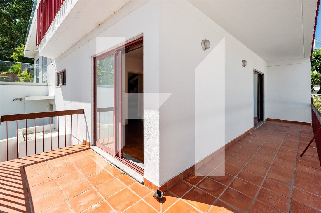 House in Paco de Arcos, Lisbon, Portugal 5 - 18585264
