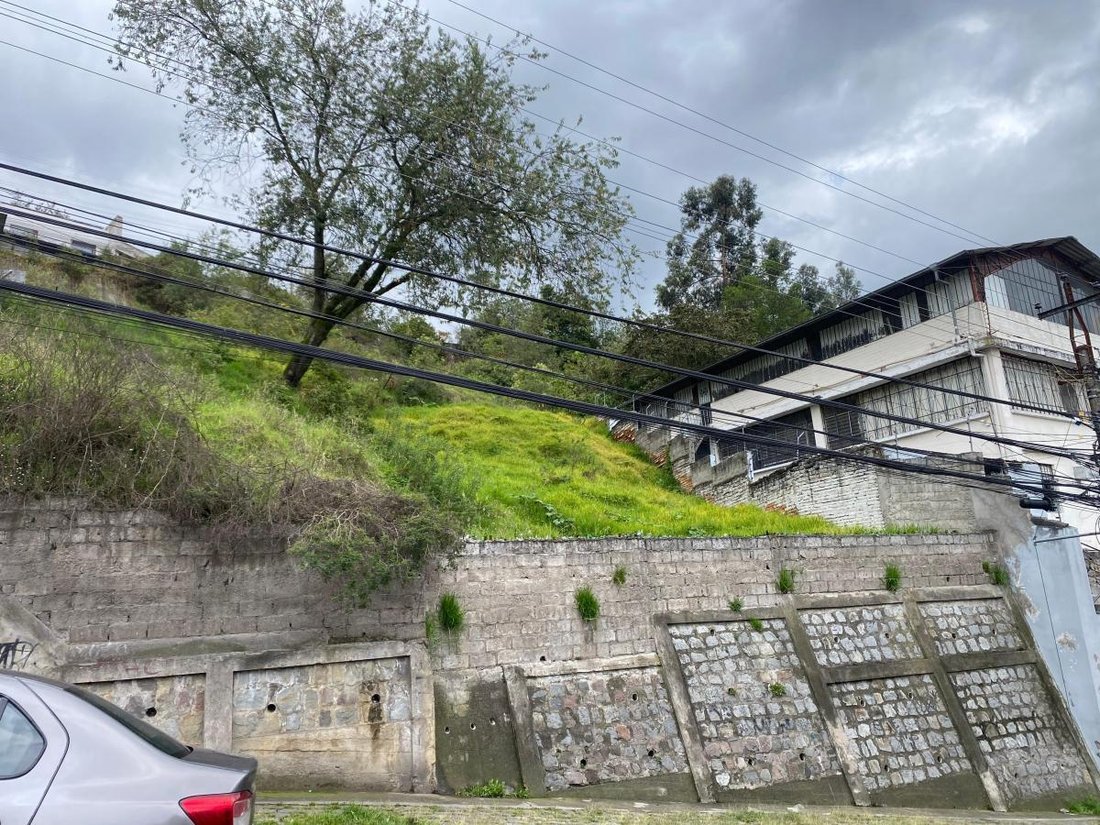Terreno a Quito, Provincia del Pichincha, Ecuador 4 - 18582752