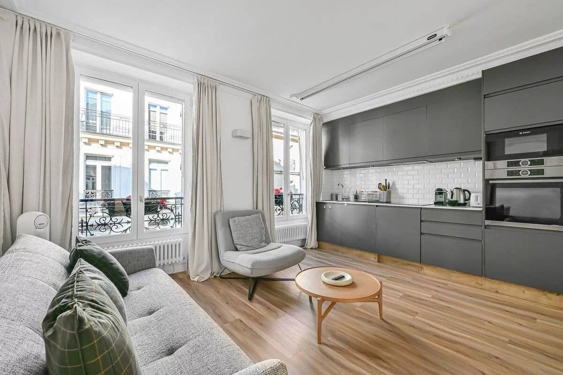 Apartment in Saint Philippe du Roule, Paris 8e Arrondissement, Paris 2 - 16296848