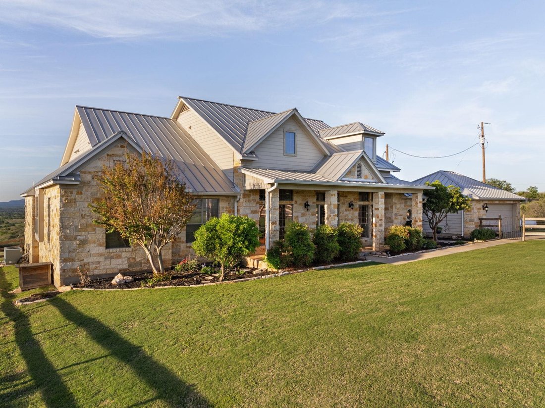 House in Round Mountain, Texas, United States 1 - 18584843