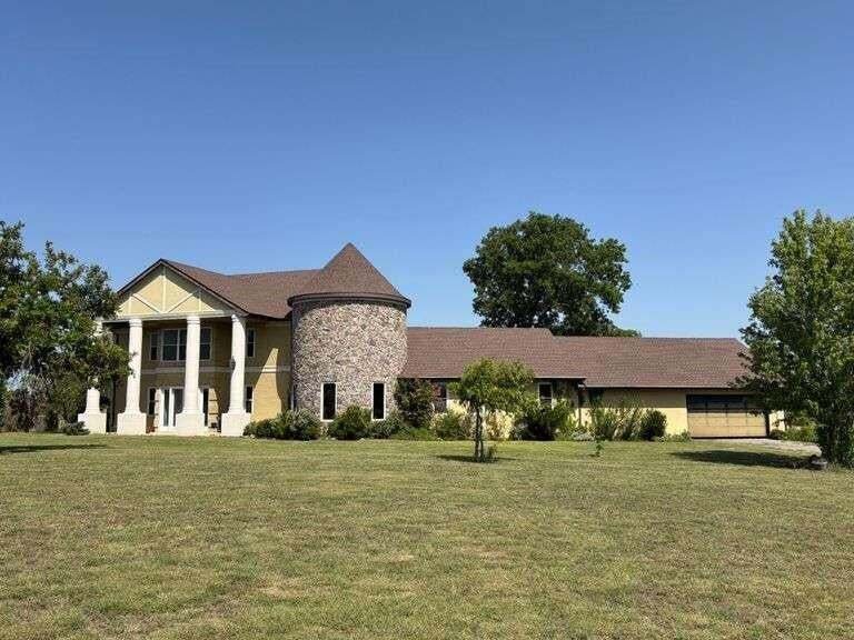 House in Whitewright, Texas, United States 1 - 18582098